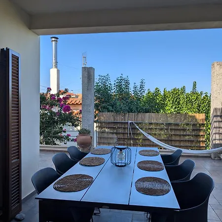 Spacious Family With Outdoor Cinema & Sea View