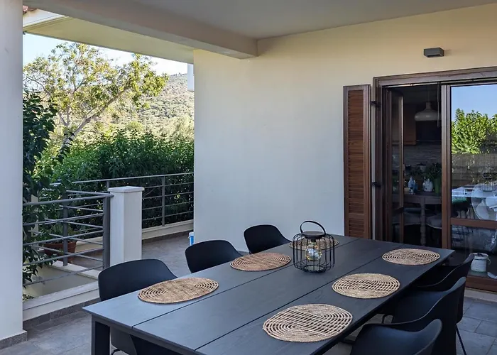 Luxury In Nature - Village Villa Akráta